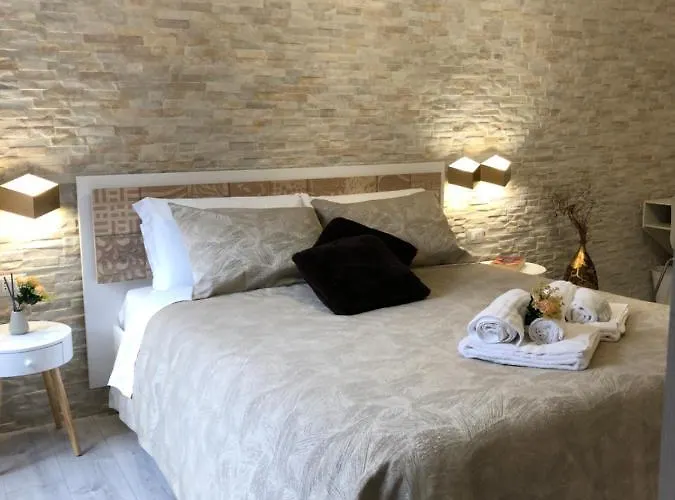 Fantastic Dream فندق مبيت وإفطار كاتانيا